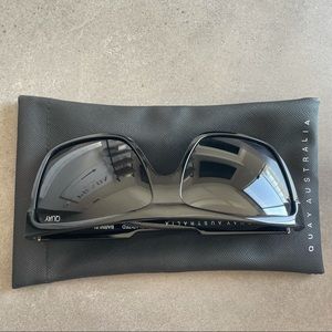 ☆ Quay Barnun Polarized Black Sunglasses
